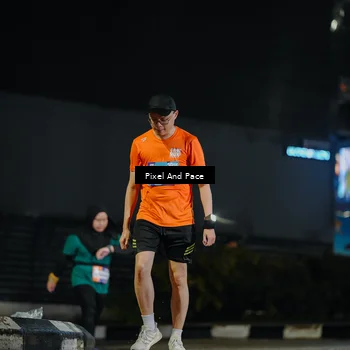 Runner Photo 7795470