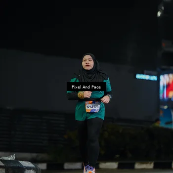Runner Photo 7795475