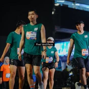 Runner Photo 7795515