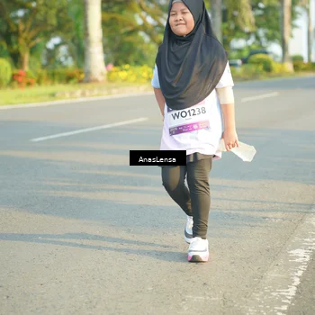 Runner Photo 7795614