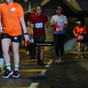 Runner Photo 7795664