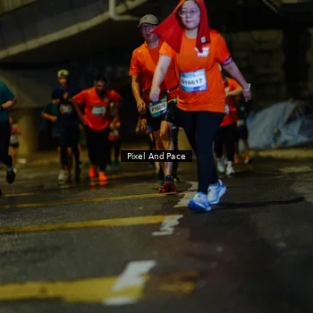Runner Photo 7795704