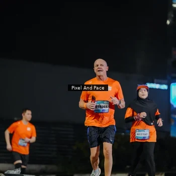 Runner Photo 7795806