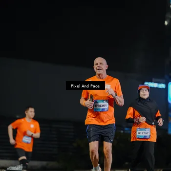Runner Photo 7795822