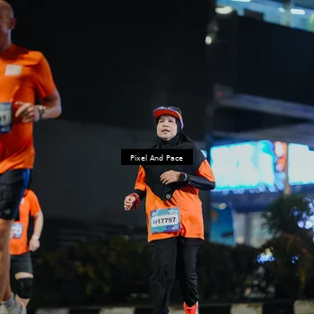 Runner Photo 7795831