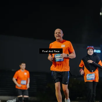 Runner Photo 7795832