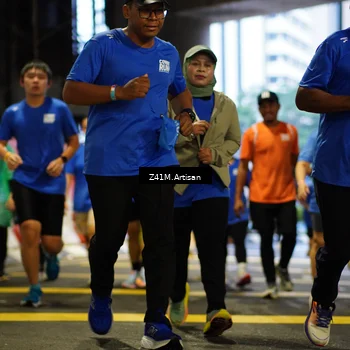 Runner Photo 7795836