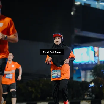 Runner Photo 7795847