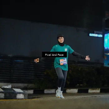 Runner Photo 7795878