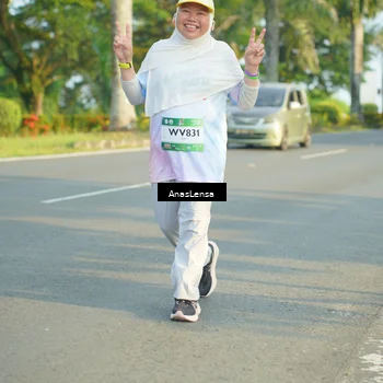Runner Photo 7795894