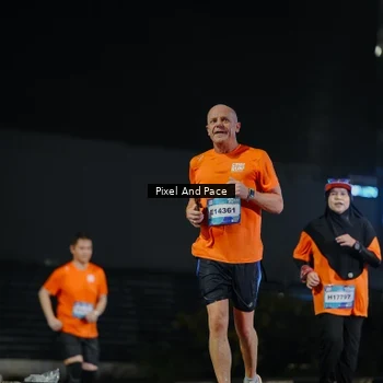 Runner Photo 7795897