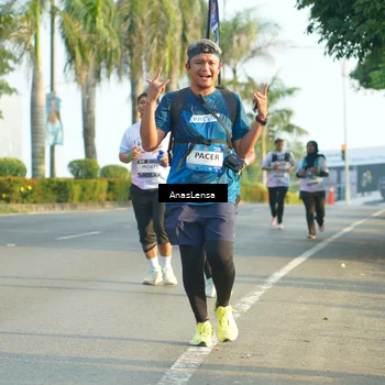 Runner Photo 7795951