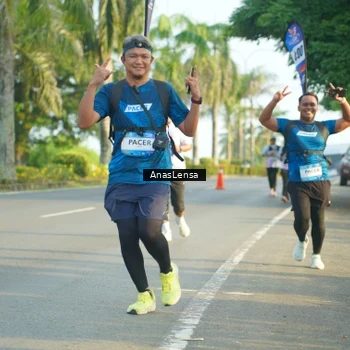 Runner Photo 7795991