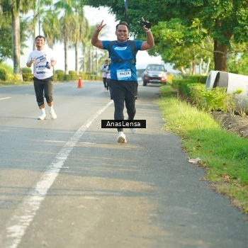 Runner Photo 7796018