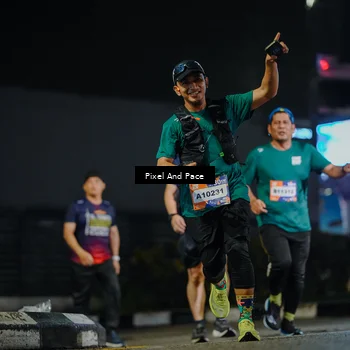 Runner Photo 7796022