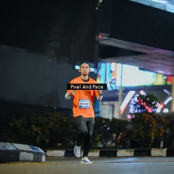 Runner Photo 7796023