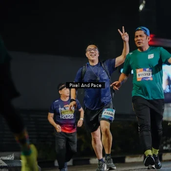 Runner Photo 7796032