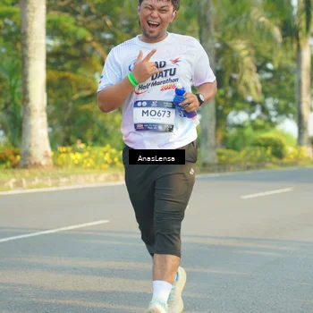 Runner Photo 7796051