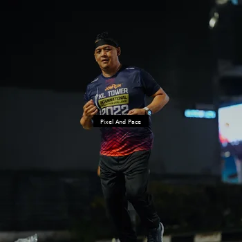 Runner Photo 7796053