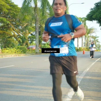 Runner Photo 7796066