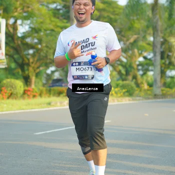 Runner Photo 7796096