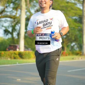 Runner Photo 7796108