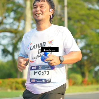 Runner Photo 7796120