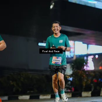 Runner Photo 7796135