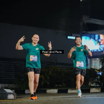 Runner Photo 7796142