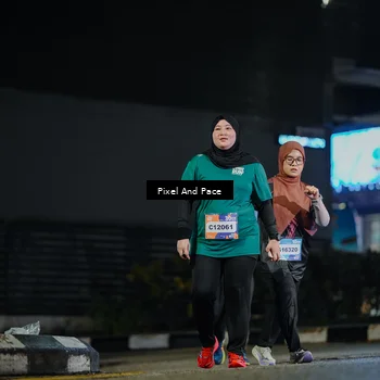 Runner Photo 7796150