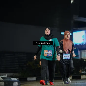 Runner Photo 7796152