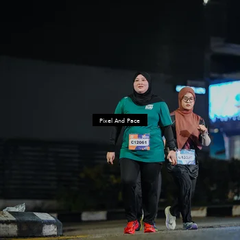 Runner Photo 7796156