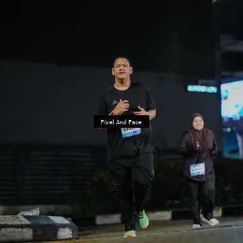 Runner Photo 7796175