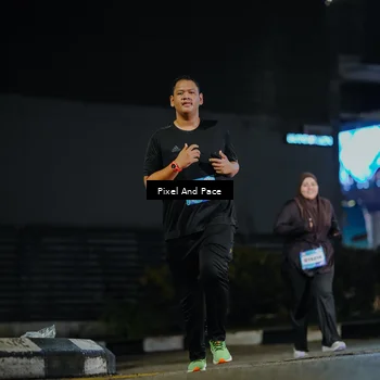 Runner Photo 7796181