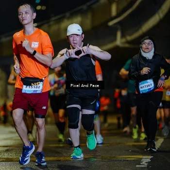 Runner Photo 7796198