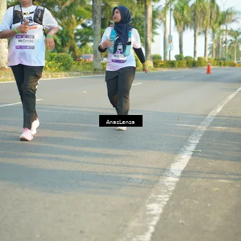 Runner Photo 7796244