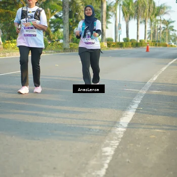 Runner Photo 7796246