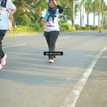 Runner Photo 7796254