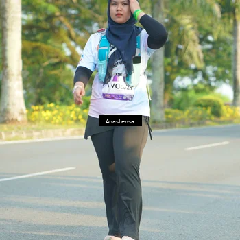 Runner Photo 7796291