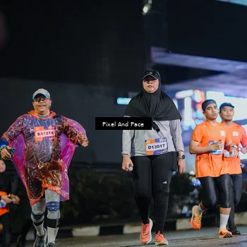 Runner Photo 7796383