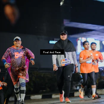 Runner Photo 7796389