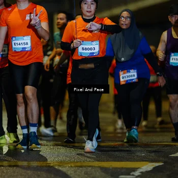 Runner Photo 7796664