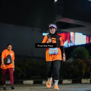 Runner Photo 7796801