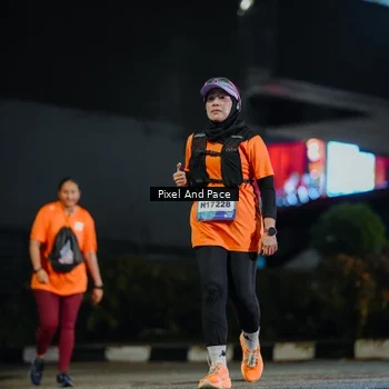 Runner Photo 7796810