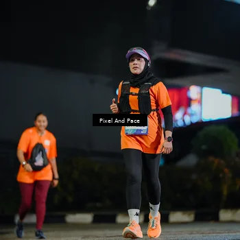 Runner Photo 7796823