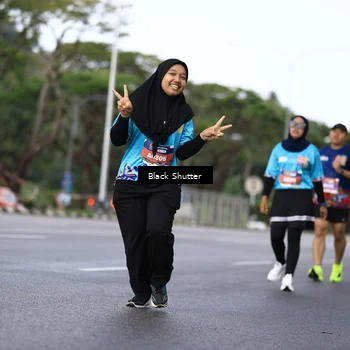Runner Photo 7796859