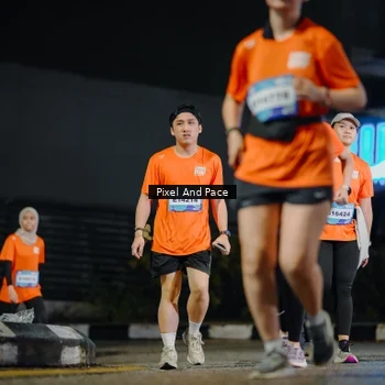 Runner Photo 7796893