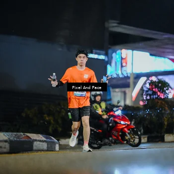Runner Photo 7796918