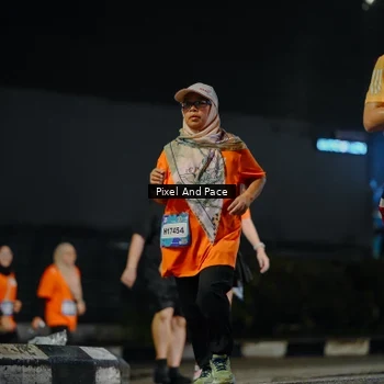 Runner Photo 7796948