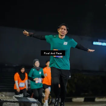 Runner Photo 7797347